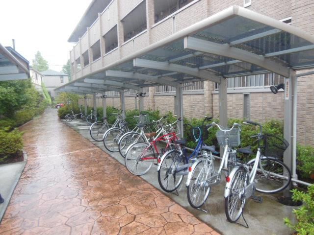 その他共有部分　屋根付き駐輪場