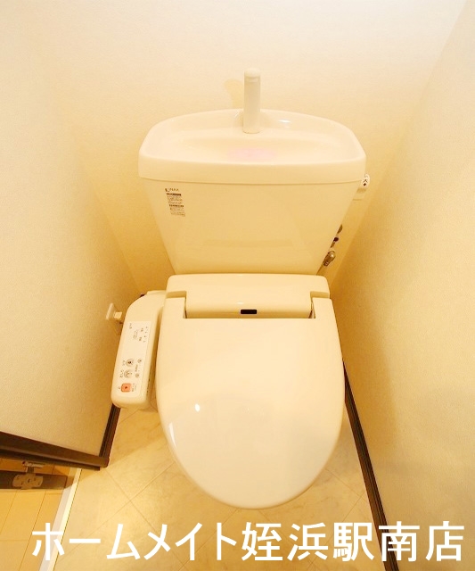 トイレ　★温水洗浄便座は嬉しい設備♪★参考写真