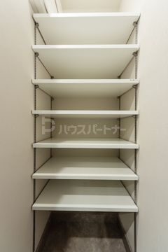 都営大江戸線 月島駅 徒歩3分 9階建 築5年の玄関写真