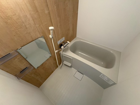 バス・シャワールーム　※別部屋の写真です