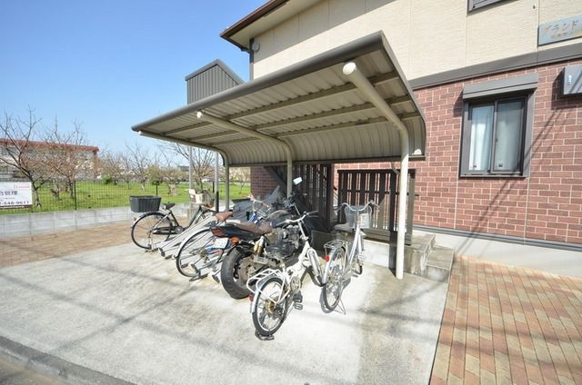 その他共有部分　☆屋根付き駐輪場☆
