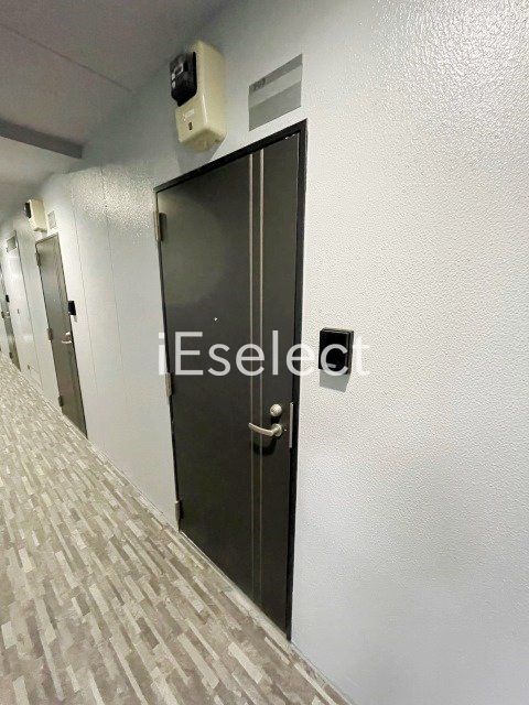 エントランス　建物入り口部分です。
