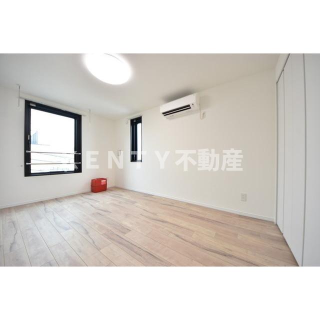 その他部屋・スペース　落ち着いて過ごせるお部屋なので、寝室にいかがでしょうか