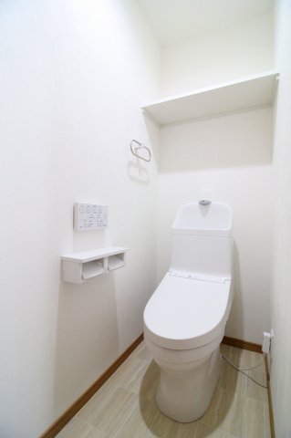 ＪＲ鹿児島本線 枝光駅 徒歩5分 3階建 築4年のトイレ写真
