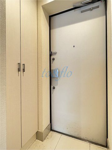 小田急線 登戸駅 徒歩8分 5階建 築11年の玄関写真