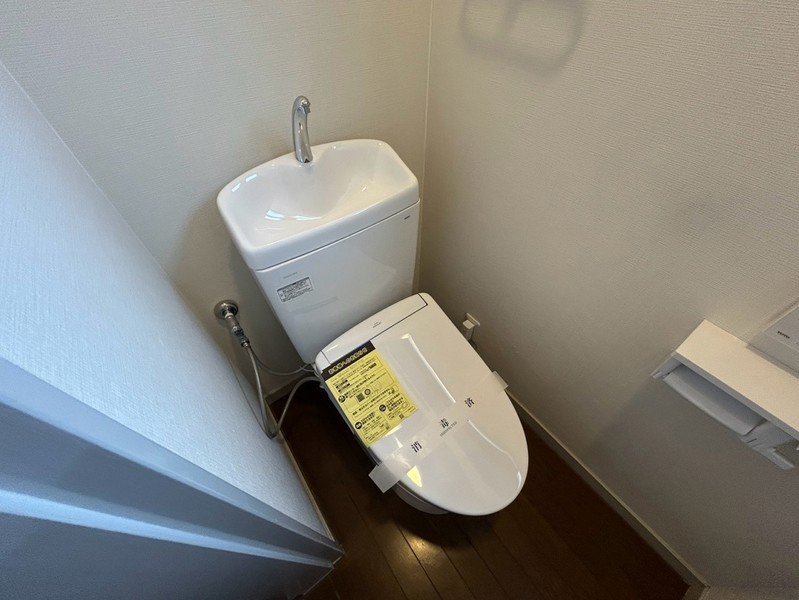 吉田上大路町31-2 貸家のトイレ写真