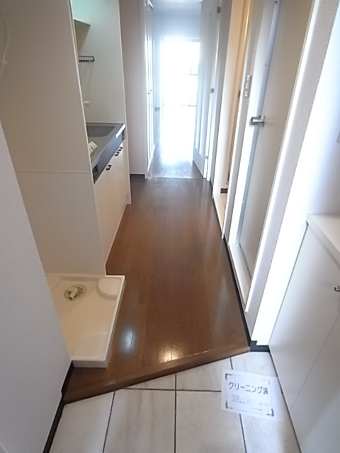 クレセールONEの玄関写真