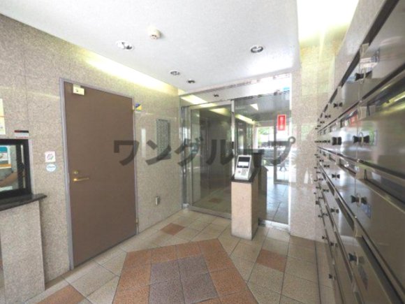 ＪＲ山手線 池袋駅 徒歩13分 13階建 築30年の外観写真