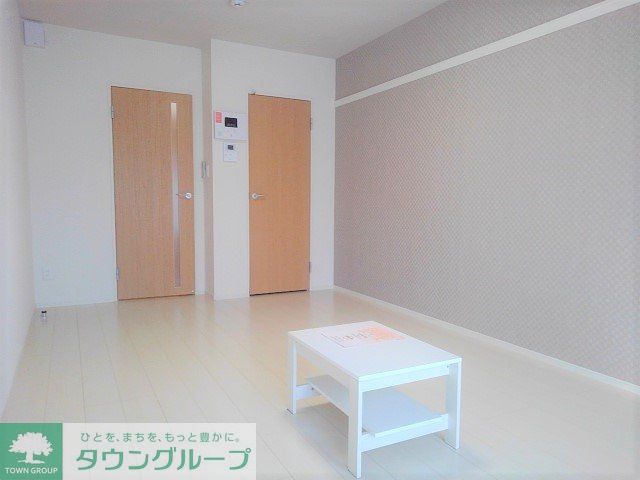 居室・リビング　1階タイプのお部屋です。