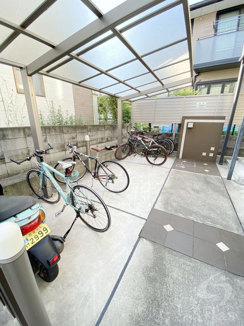 ＪＲ東海道本線 甲南山手駅 徒歩10分 2階建 築17年の外観写真