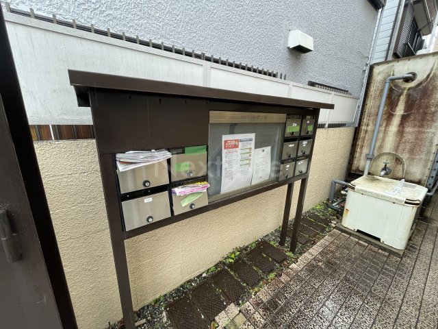レオニダス鶴間の外観写真