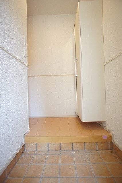 フォルトゥーナIの玄関写真