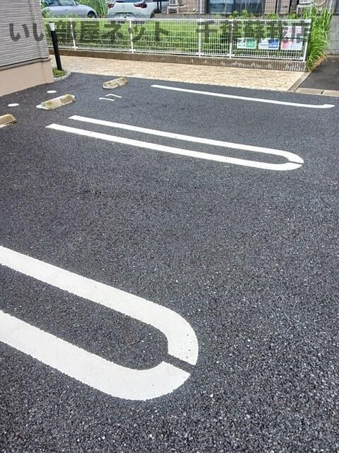 駐車場　駐車場完備です