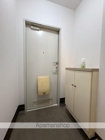 高松琴平電鉄琴平線 太田駅 徒歩12分 2階建 築33年の玄関写真