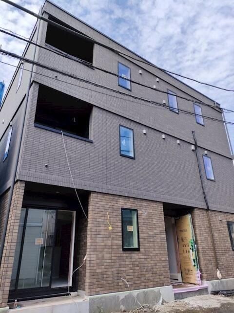アルミランテティエラの外観写真