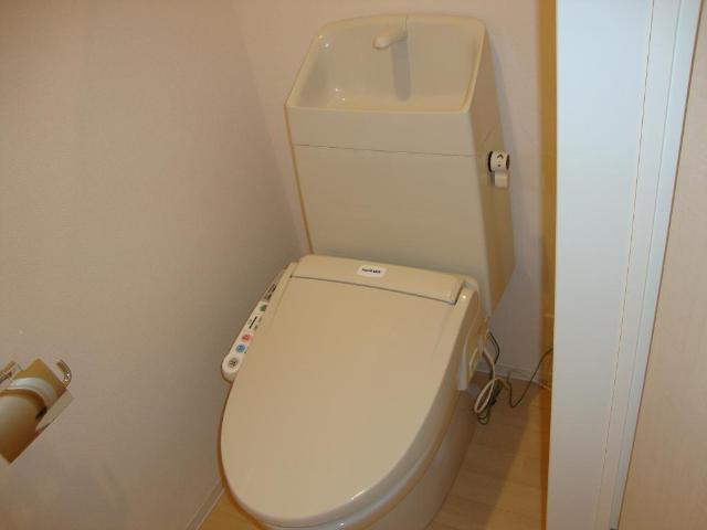 メゾン フルール新守山のトイレ写真
