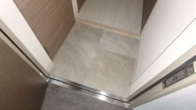 京阪中之島線 中之島駅 徒歩7分 15階建 築7年の玄関写真