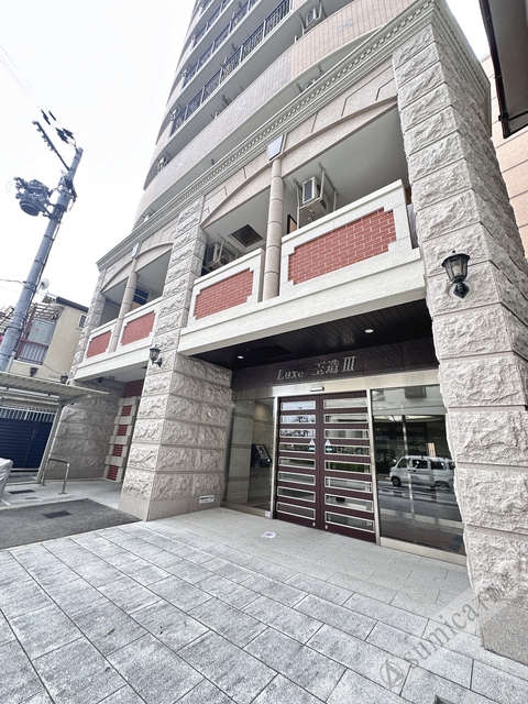 エントランス　豪華なエントランスがお出迎え