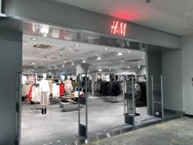 ショッピングセンター　H＆M岸和田カンカンベイサイドモール（ショッピングセンター）まで1817m