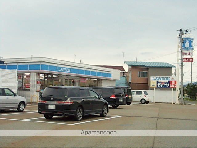 コンビニ　ローソン　湯沢清水町店（コンビニ）まで800m