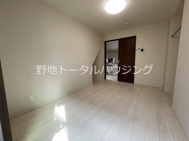東急東横線 学芸大学駅 徒歩6分 2階建 築47年の内装写真