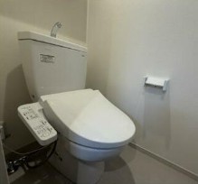 ＪＲ京浜東北線 大森駅 徒歩13分 3階建 築2年のトイレ写真