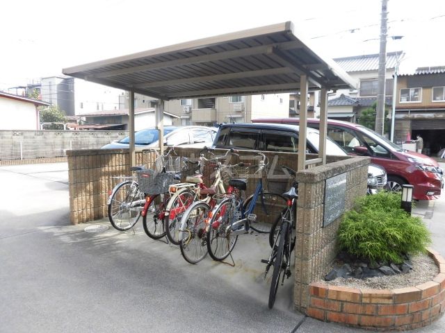 カーサ フェリーチェIIの外観写真