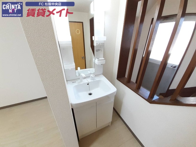 洗面設備　同型タイプ