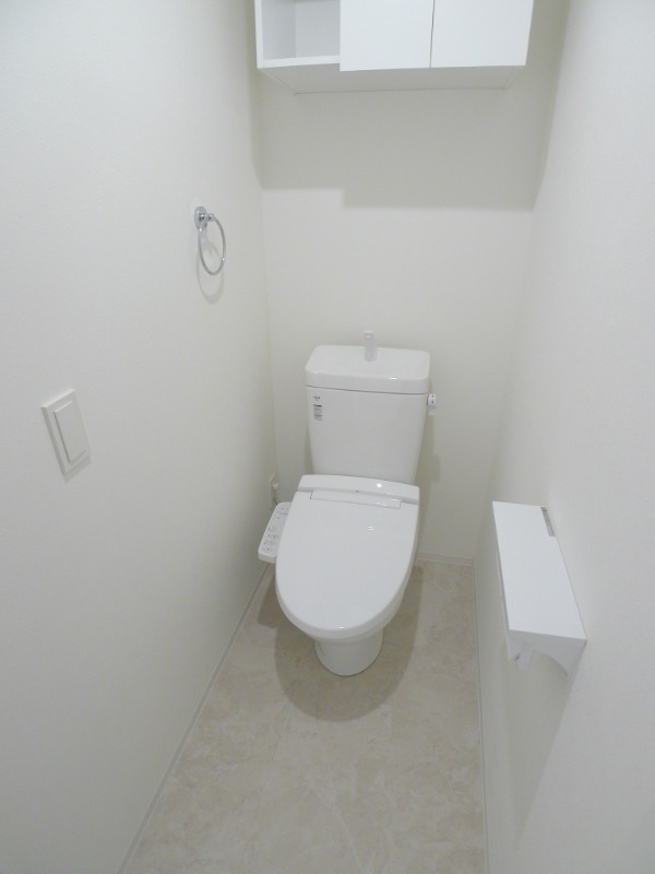 地下鉄鶴舞線 浅間町駅 徒歩10分 10階建 築4年のトイレ写真