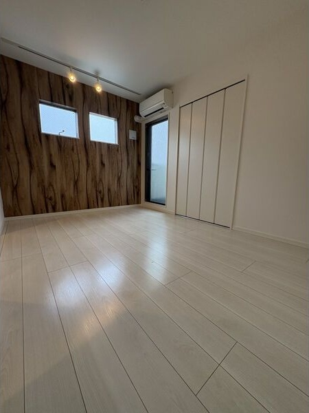 SQUARE中村区役所の居間写真