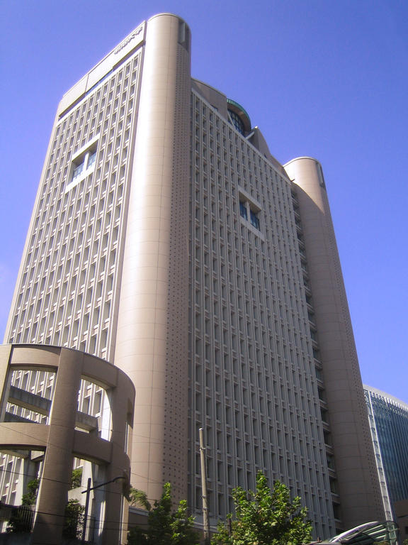 大学・短大　私立明治大学（大学・短大）まで370m