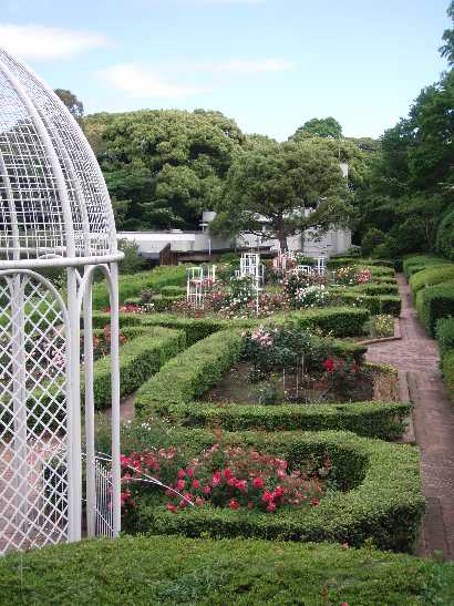 公園　横浜市こども植物園（公園）まで664m