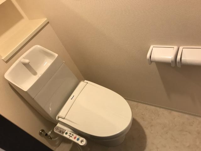 トイレ　シャワー付トイレ