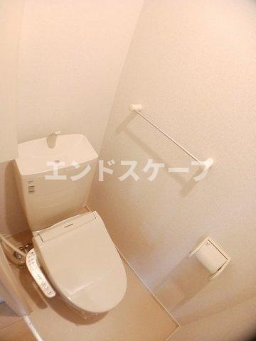 東武伊勢崎線 剛志駅 徒歩54分 2階建 築10年のトイレ写真