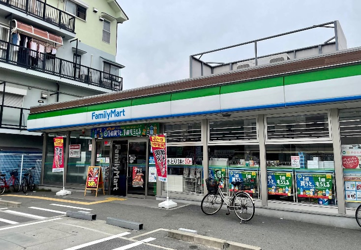 コンビニ　ファミリーマート 桃谷公園前店（コンビニ）まで122m