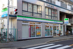 コンビニ　ファミリーマート 神崎川駅東店（コンビニ）まで197m
