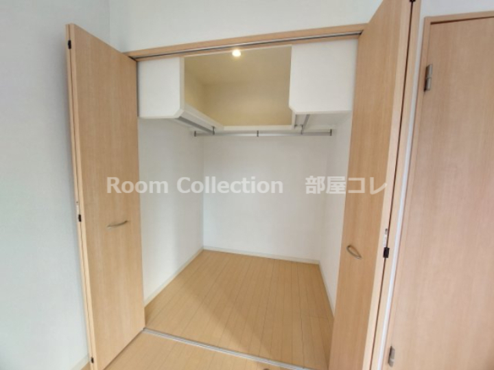 収納　※同物件他部屋写真　反転・色違いの場合有　現状優先