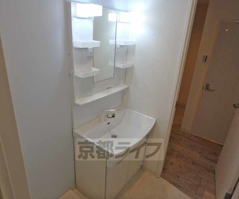 洗面設備　朝の準備はここでばっちり