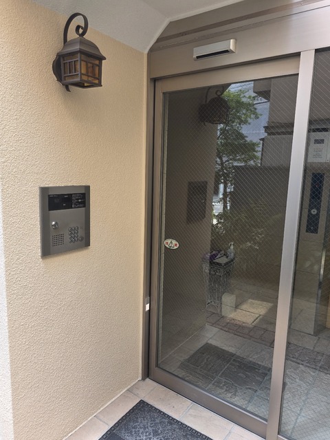 エントランス　★オートロック付マンションです★