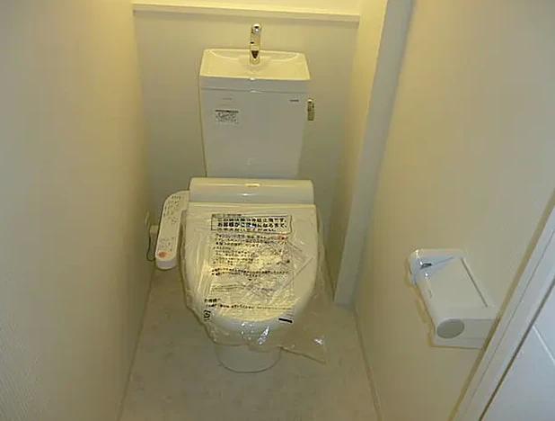 ＪＲ山手線 西日暮里駅 徒歩8分 10階建 築14年のトイレ写真