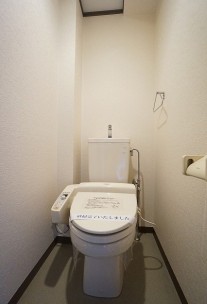 トイレ　別部屋参考写真となります。