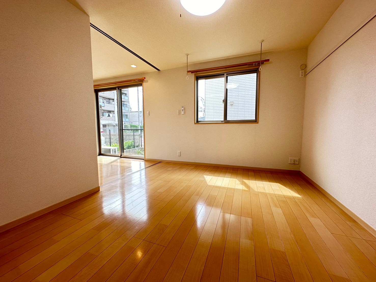 その他設備　便利な室内物干しあります。