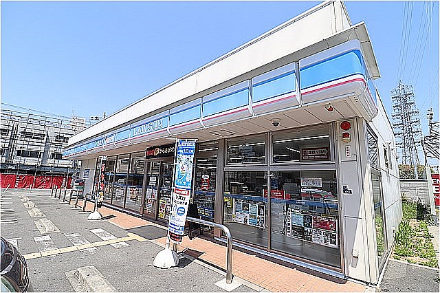 コンビニ　ローソン大東氷野2丁目店（コンビニ）まで299m
