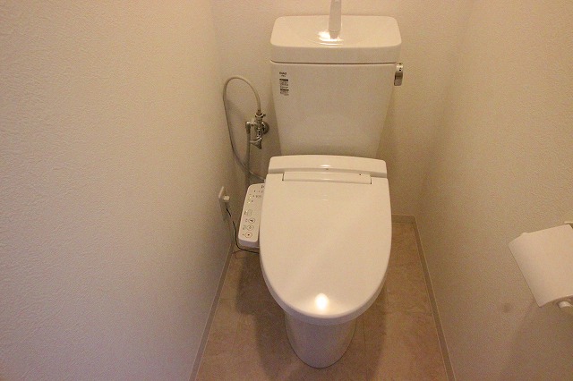 トイレ　別号室写真