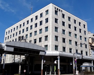 銀行　北越銀行長岡本店営業部（銀行）まで426m