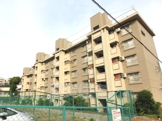 神戸市長田区五位ノ池町のマンションの建物外観