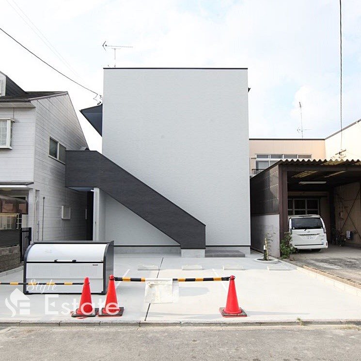 名古屋市中村区猪之越町のアパートの建物外観