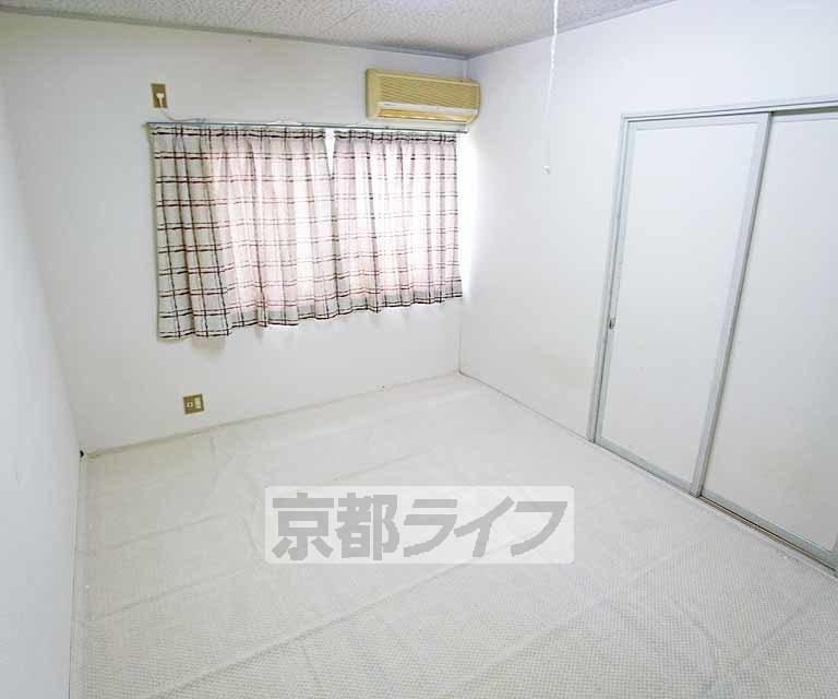 居室・リビング　きれいなお部屋です