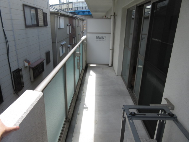 バルコニー　東向きです