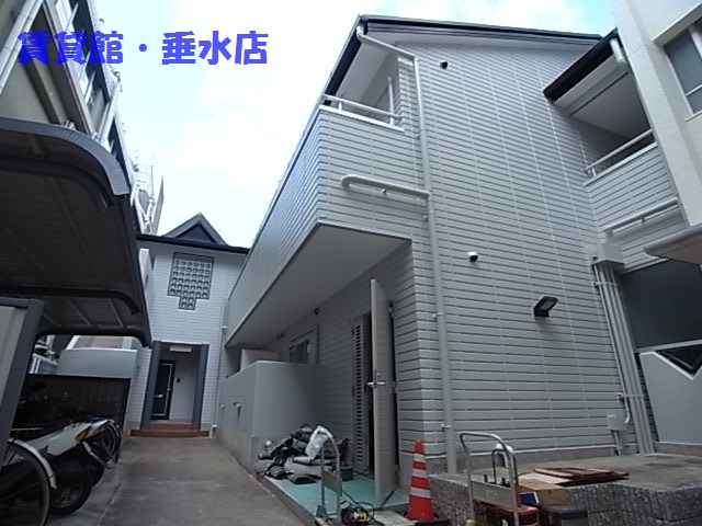 神戸市垂水区神田町のアパートの建物外観